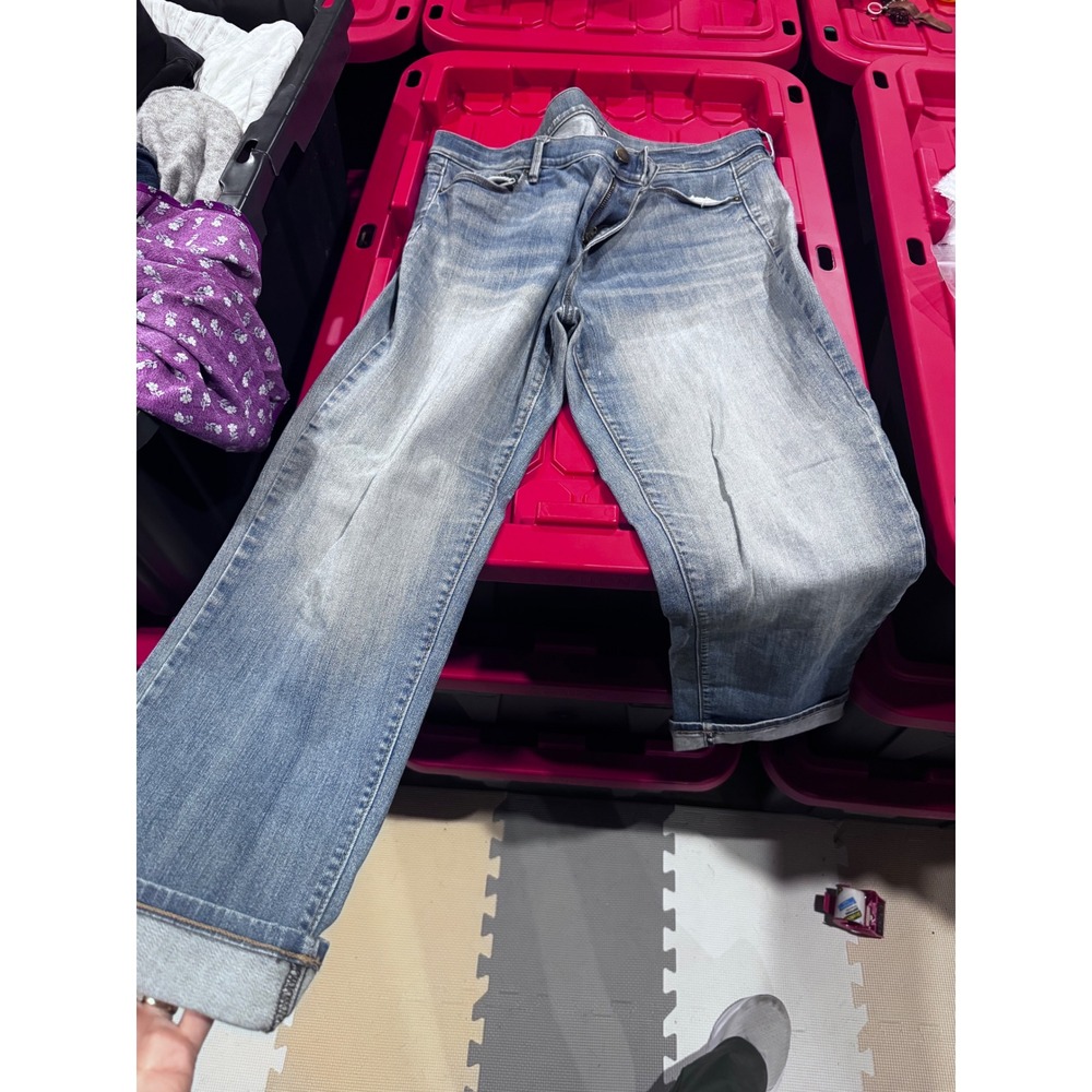 Ann Taylor LOFT Modern Crop Jeans Light Wash Denim Size 14